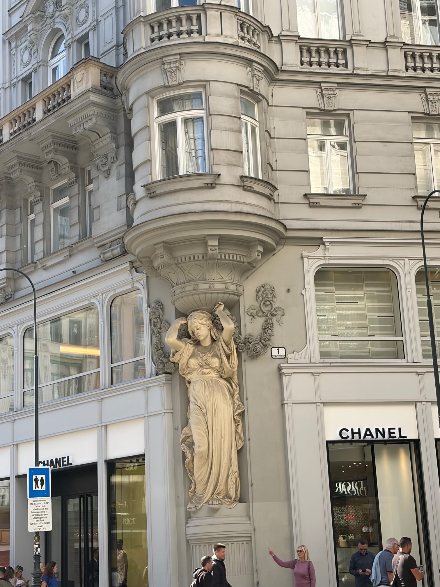 Post image 10